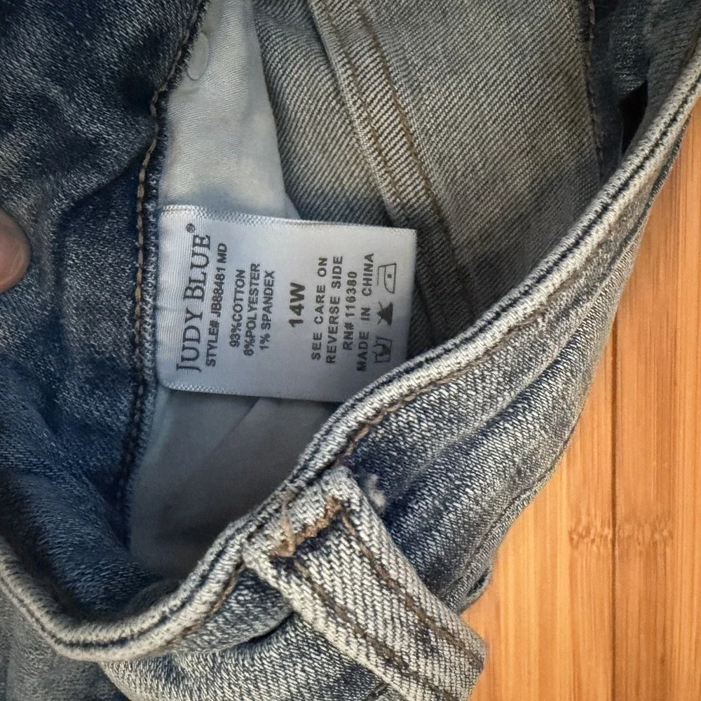 Judy Blue Slim Boot Cut Jeans Womens 14W Light Wash Raw Hem Stretch Denim